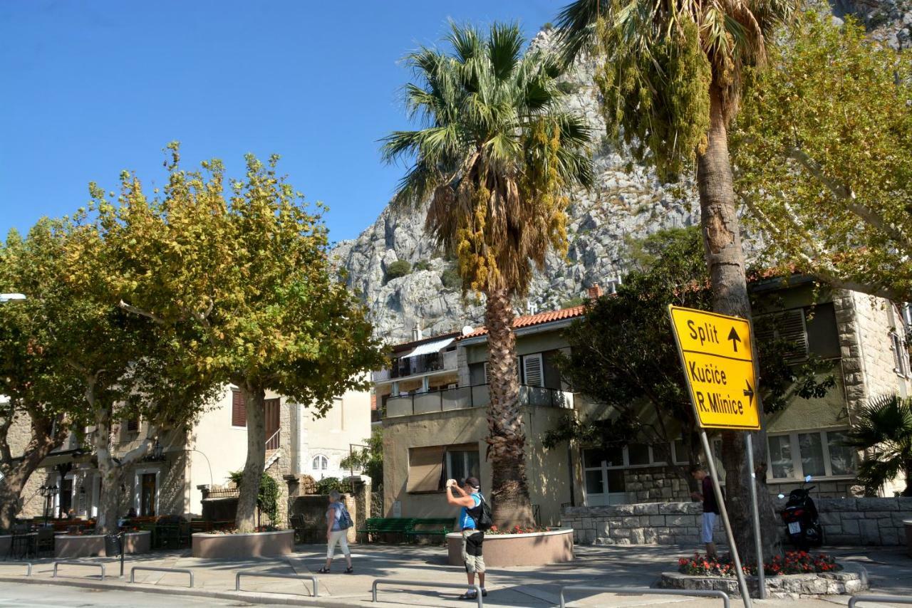 Aparment Mimica-Croatia , Omis , center Apartment Exterior foto